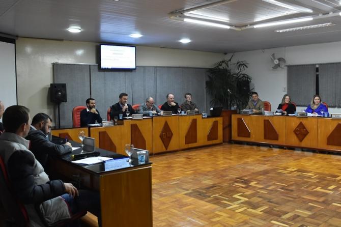 Câmara de Laranjeiras realiza sessão ordinária 016/18